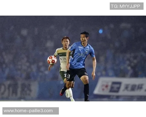 川崎前锋与大阪钢巴的激烈对决展现日本足球的魅力与竞争精神